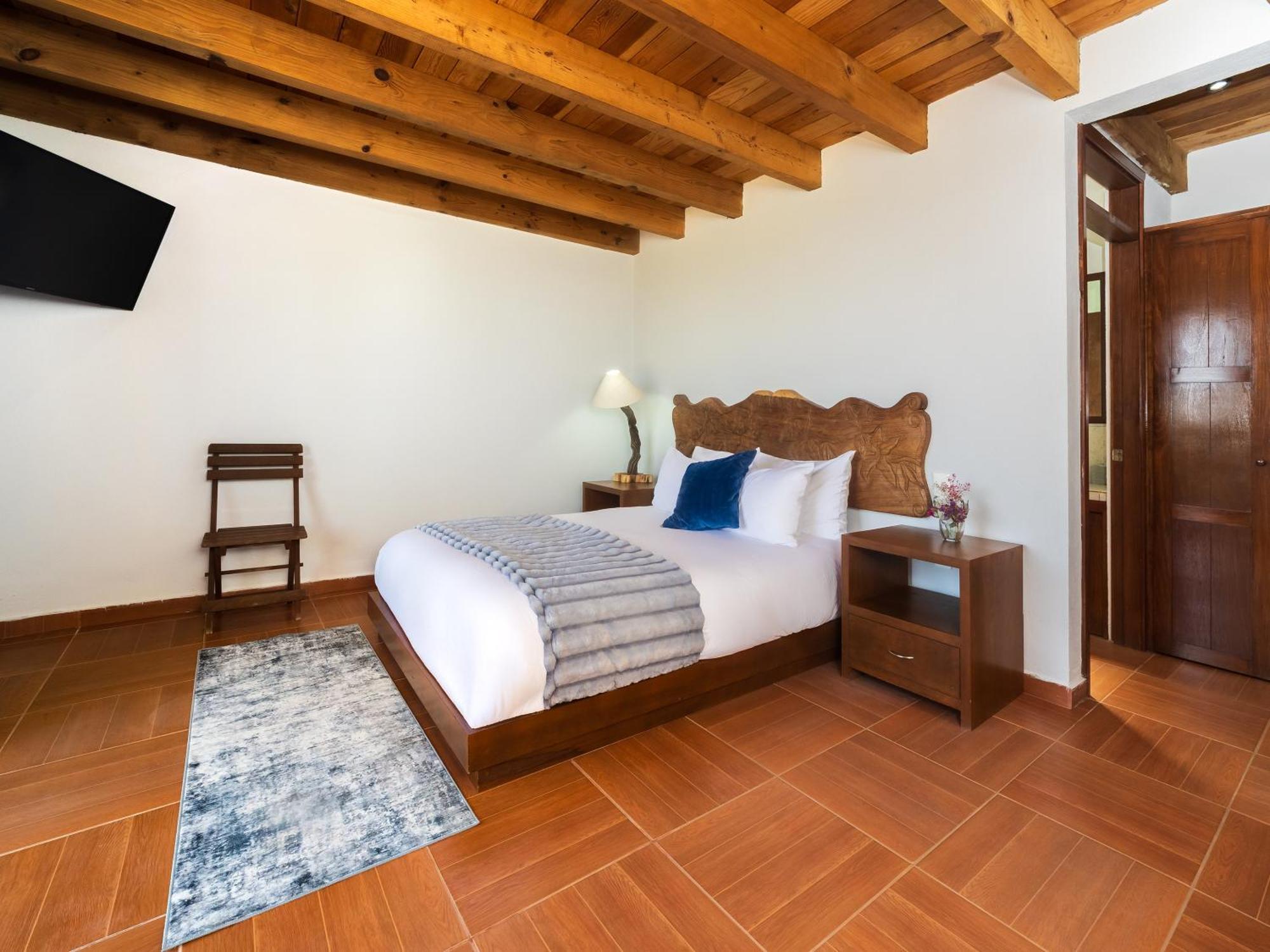 Hotel Campestre, Valle De Bravo Exterior photo